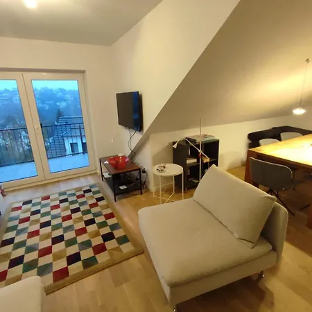 Modern Stylish 10 Min Near Messe Apartment Schwalbach am Taunus