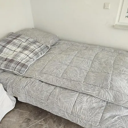 Modern Stylish 10 Min Near Messe
