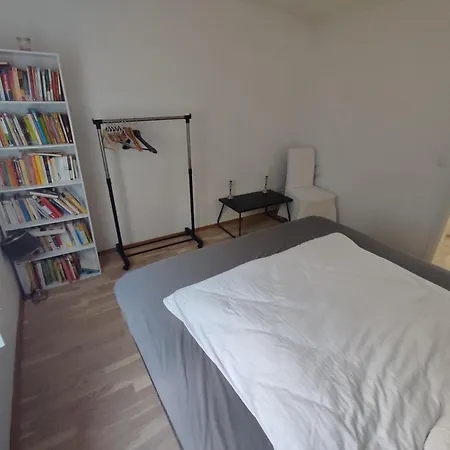 Modern Stylish 10 Min Near Messe