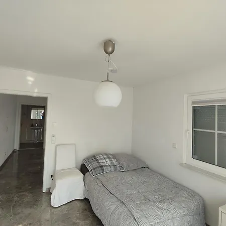 Modern Stylish 10 Min Near Messe Apartment Schwalbach am Taunus