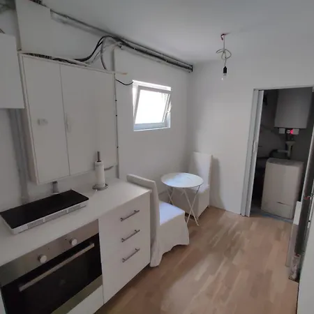 Modern Stylish 10 Min Near Messe Schwalbach am Taunus