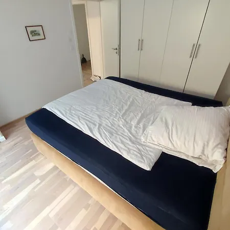 Modern Stylish 10 Min Near Messe Apartment *