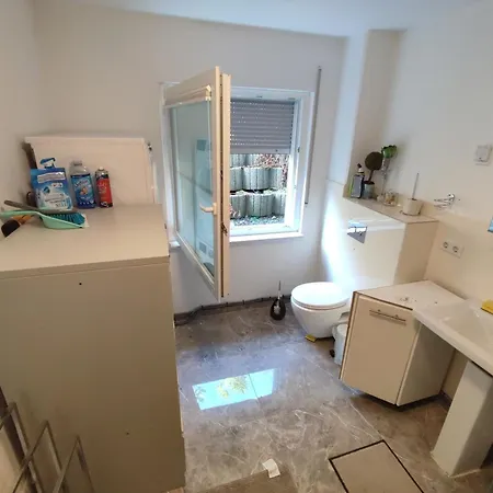Modern Stylish 10 Min Near Messe Apartment