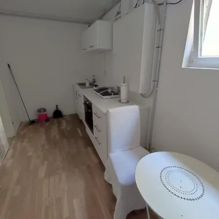 Modern Stylish 10 Min Near Messe Apartment Schwalbach am Taunus