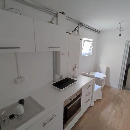 Modern Stylish 10 Min Near Messe Schwalbach am Taunus
