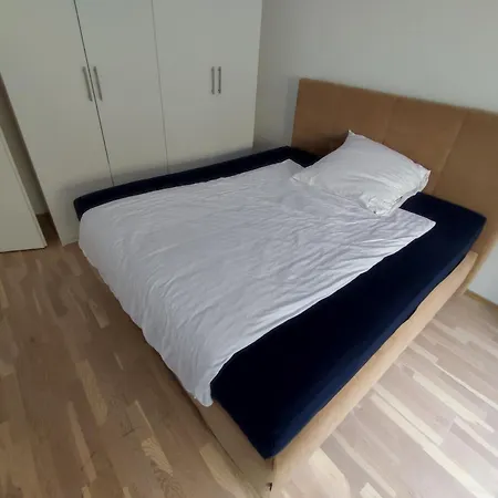 Modern Stylish 10 Min Near Messe